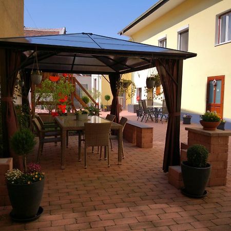 Korzó Apartman Koszeg Bagian luar foto
