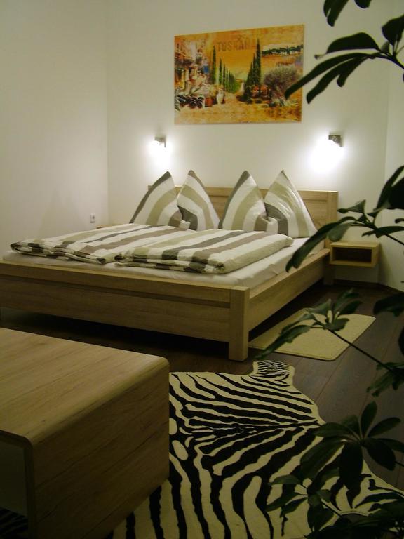 Korzó Apartman Koszeg Bagian luar foto