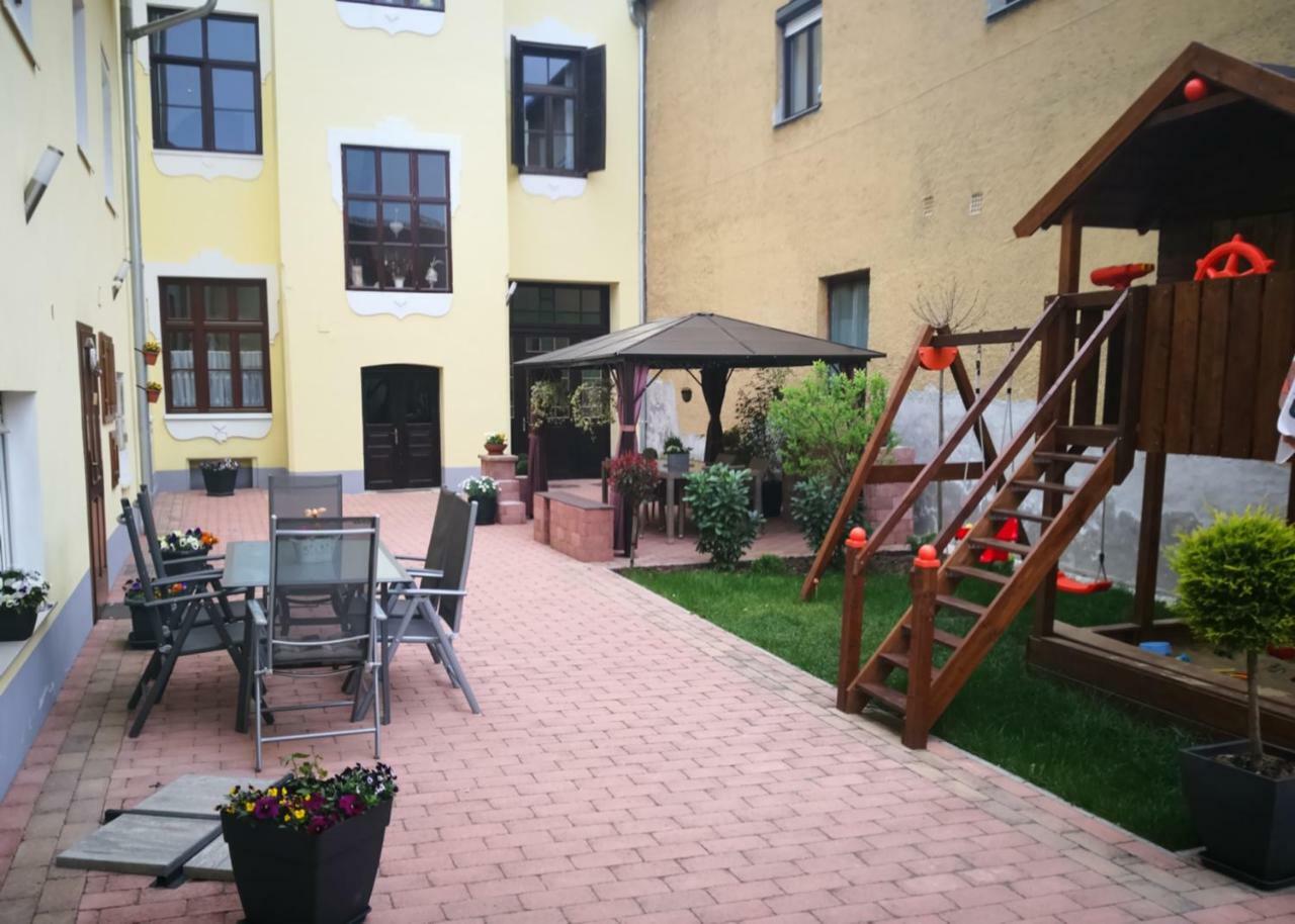 Korzó Apartman Koszeg Bagian luar foto